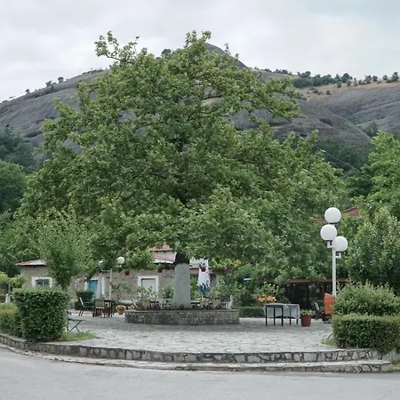 Lampros アパート *