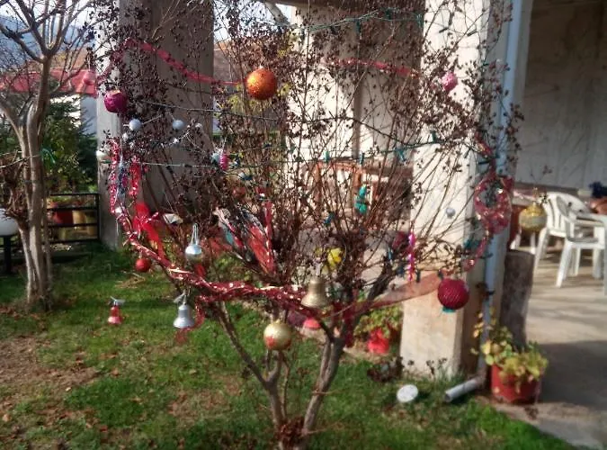 Apartament Lampros *